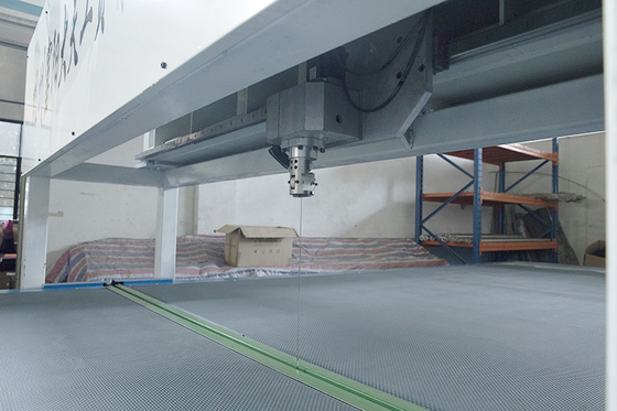 DT R2012VH Maszyna do cięcia gąbki CNC Kształty 3D do elastycznej pianki