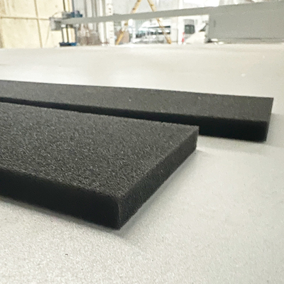 Pionowa maszyna do cięcia pianki o wysokości 600 mm Mała Cnc