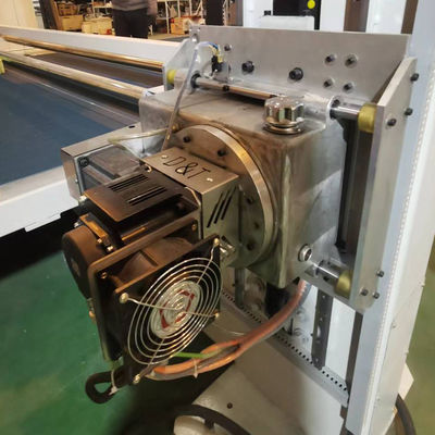 CNC Dual Oscillating Blade Foam Cutter dla wysokiej precyzji i wydajności w cięciu kształtów gąbki 2D i 3D z CE