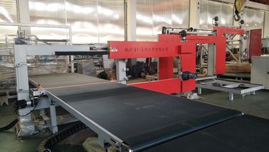 W pełni automatyczna szybkozaciskowa pionowa maszyna do cięcia pianki CNC Puf o długiej żywotności