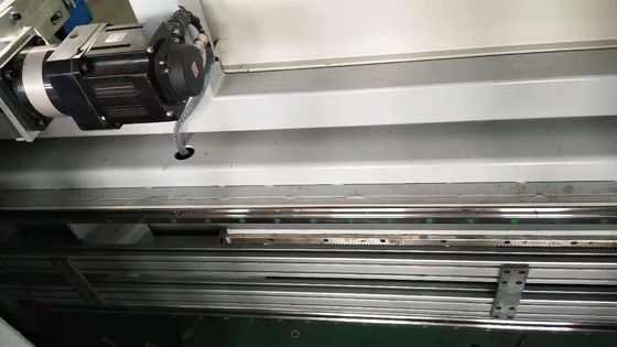 40m / min piankowa pionowa maszyna do cięcia gąbki CNC Wytnij kształty 2D