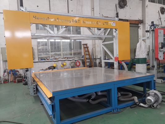 Maszyna do cięcia pianki 3D CNC do sztywnej i półsztywnej pianki z próżniowym stołem roboczym