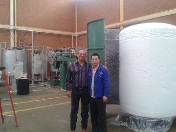 Gąbka / PU Foam Production Line / Maszyna do średnich Wagi roślin 220L / Mould