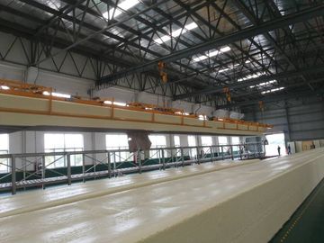 Automatyczne poziome PU ciągłej linii produkcyjnej długie pianki Żuraw pianą